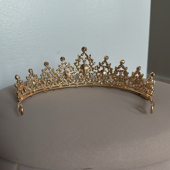 Multicolor Crown - Picture 4 of 6